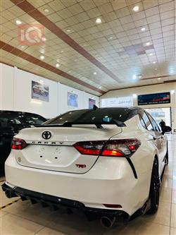 تۆیۆتا کامری